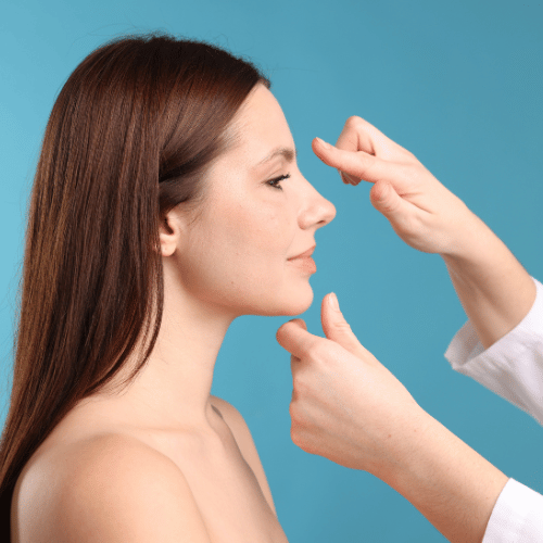 Rhinoplastie ultrasonique : quels avantages par rapport à la technique classique ?